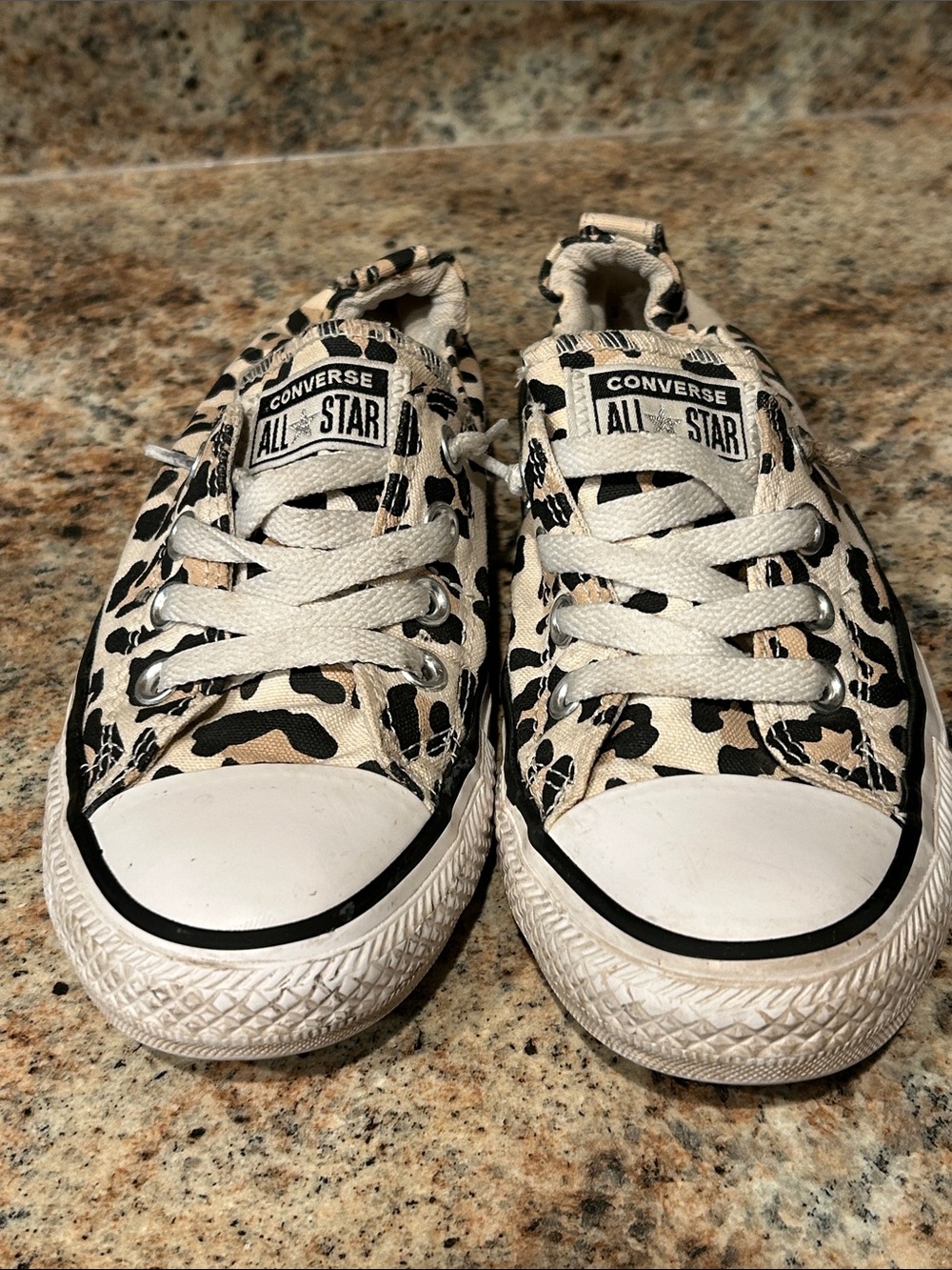 Converse Shoreline Sneakers Womens 7 Leopard Print Slip On Low Top 567022F - Picture 2 of 13